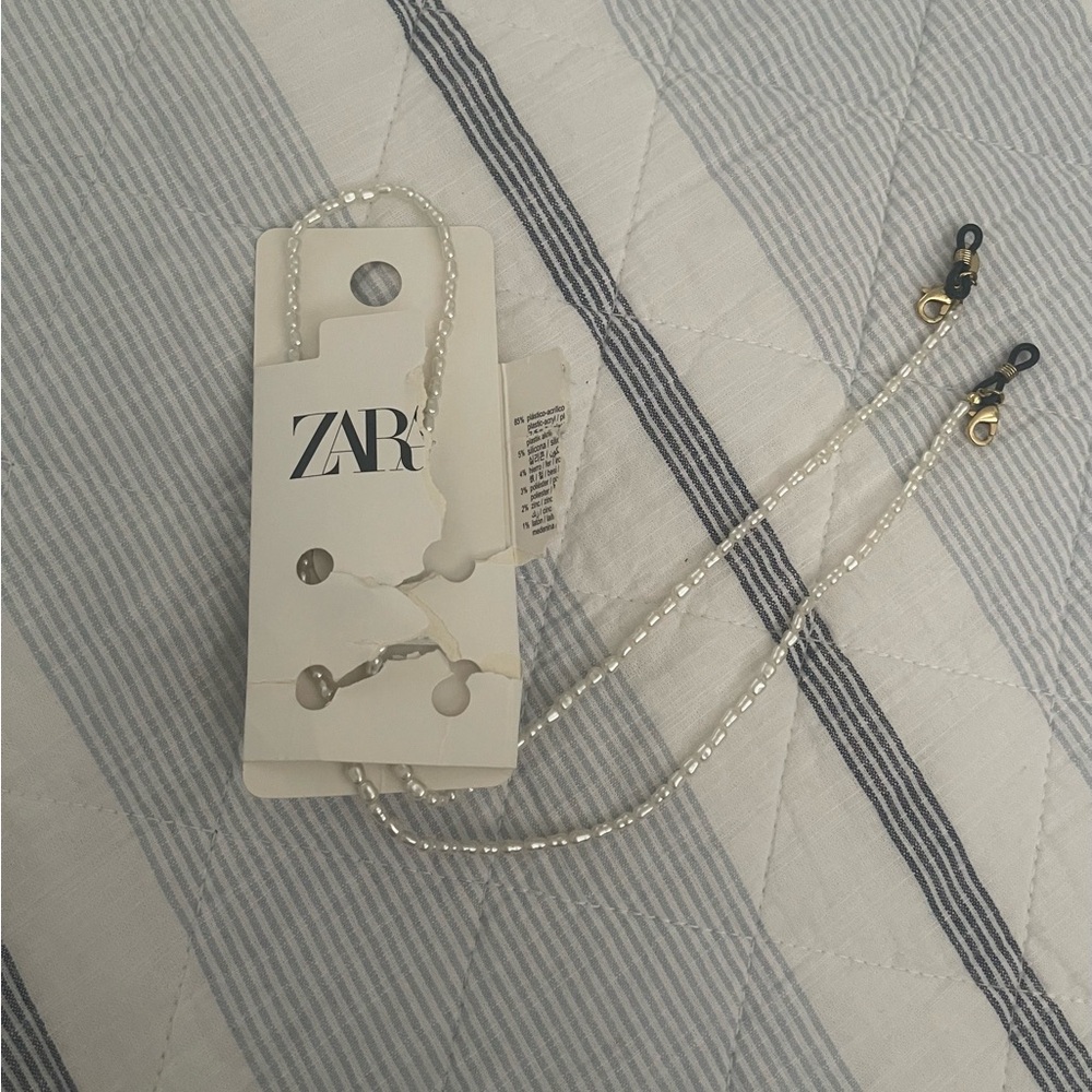 Zara Elegant White Beaded Chain for eyeglasses sunglasses